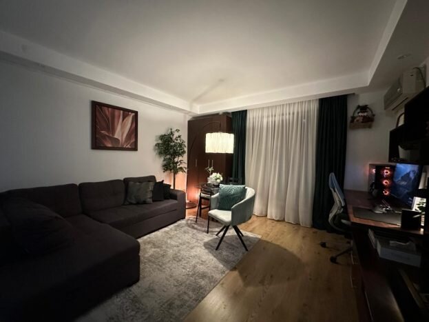 Cosmopolis, inchiriere apartament 2 camere, parcare.